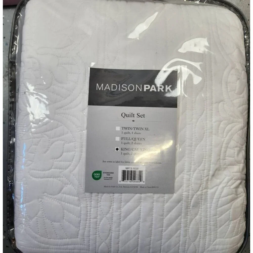 Madison Park Reversible Scalloped Edge Quilt Set King/California King White 3-Pc
